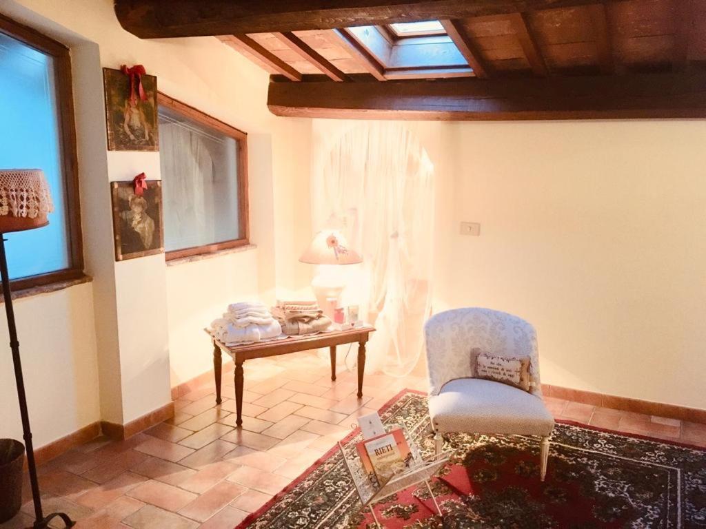 Residenza Palazzo Palmegiani Hotel Rieti Exterior photo